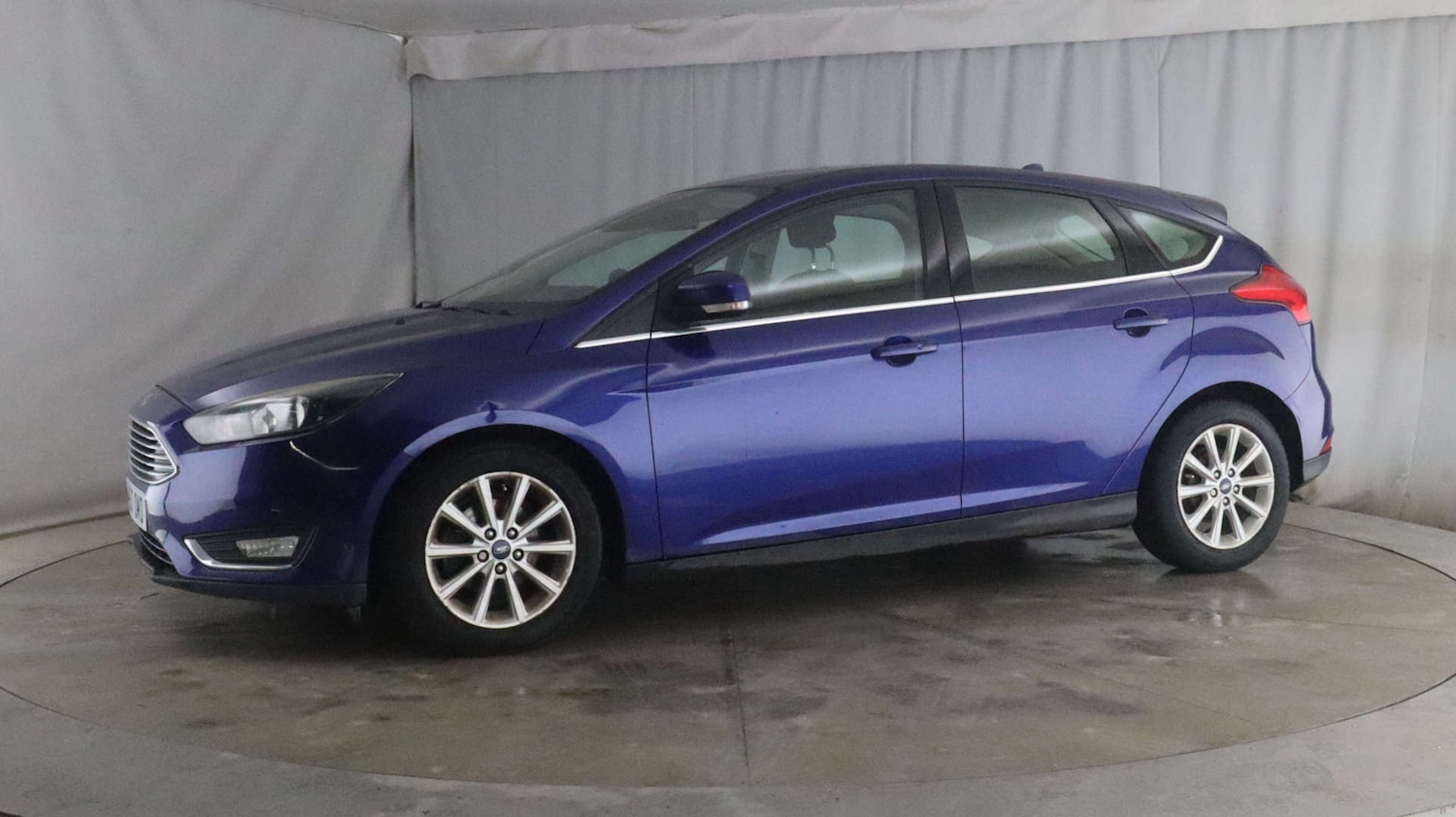 Used Ford Focus 2017 for sale - 77249215: Photo 4