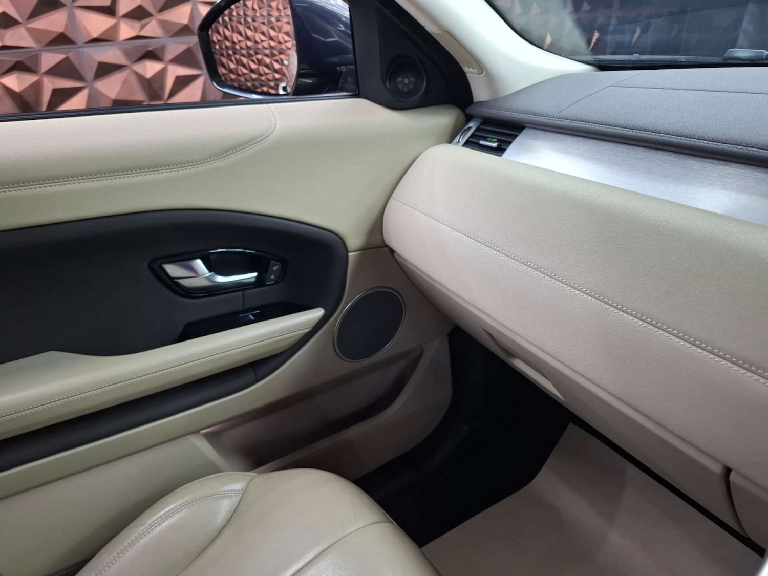 Used Land Rover Range Rover Evoque 2016 for sale - 77151286: Photo 9