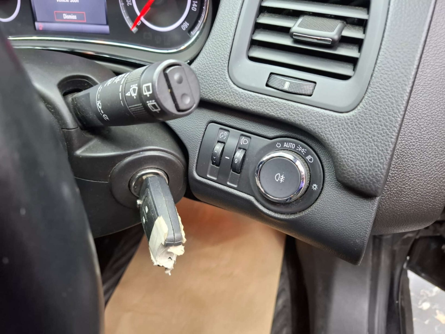 Used Vauxhall Insignia 2013 for sale - 76921488: Photo 28