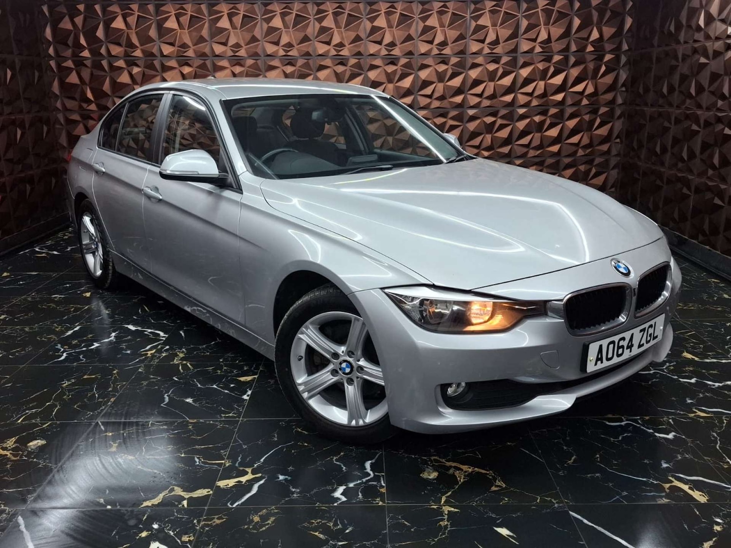Used BMW 3 Series 2015 for sale - 77151245: Photo 2
