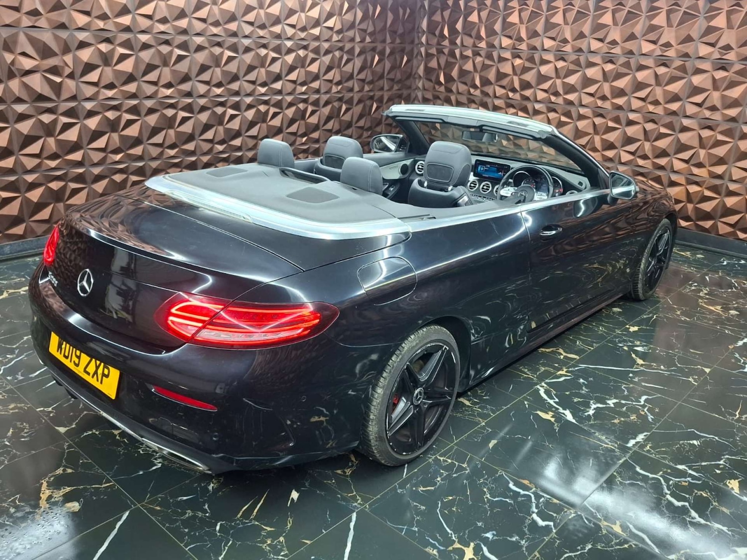 Used Mercedes-Benz C Class 2019 for sale - 77125182: Photo 14