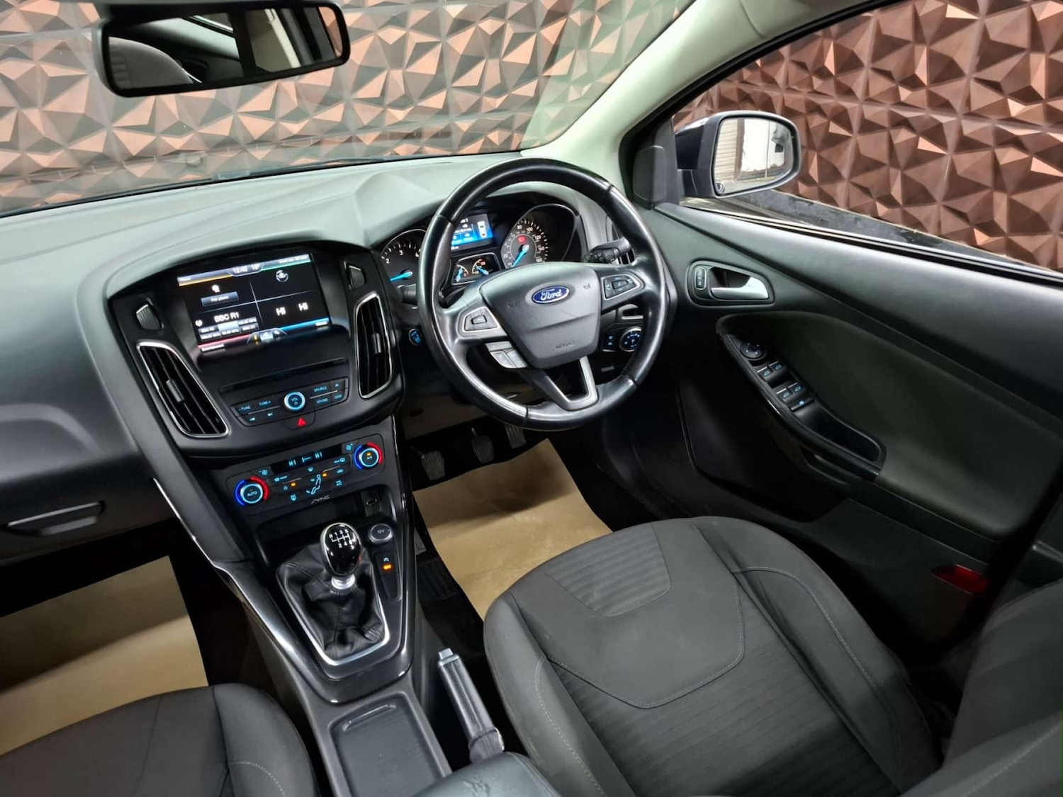 Used Ford Focus 2015 for sale - 77151161: Photo 14