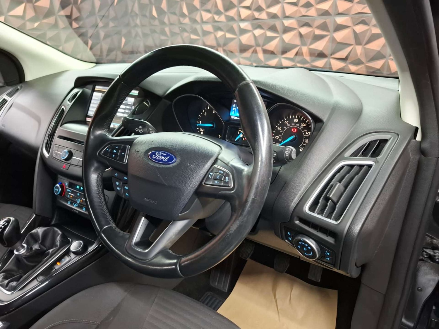 Used Ford Focus 2015 for sale - 77151161: Photo 22