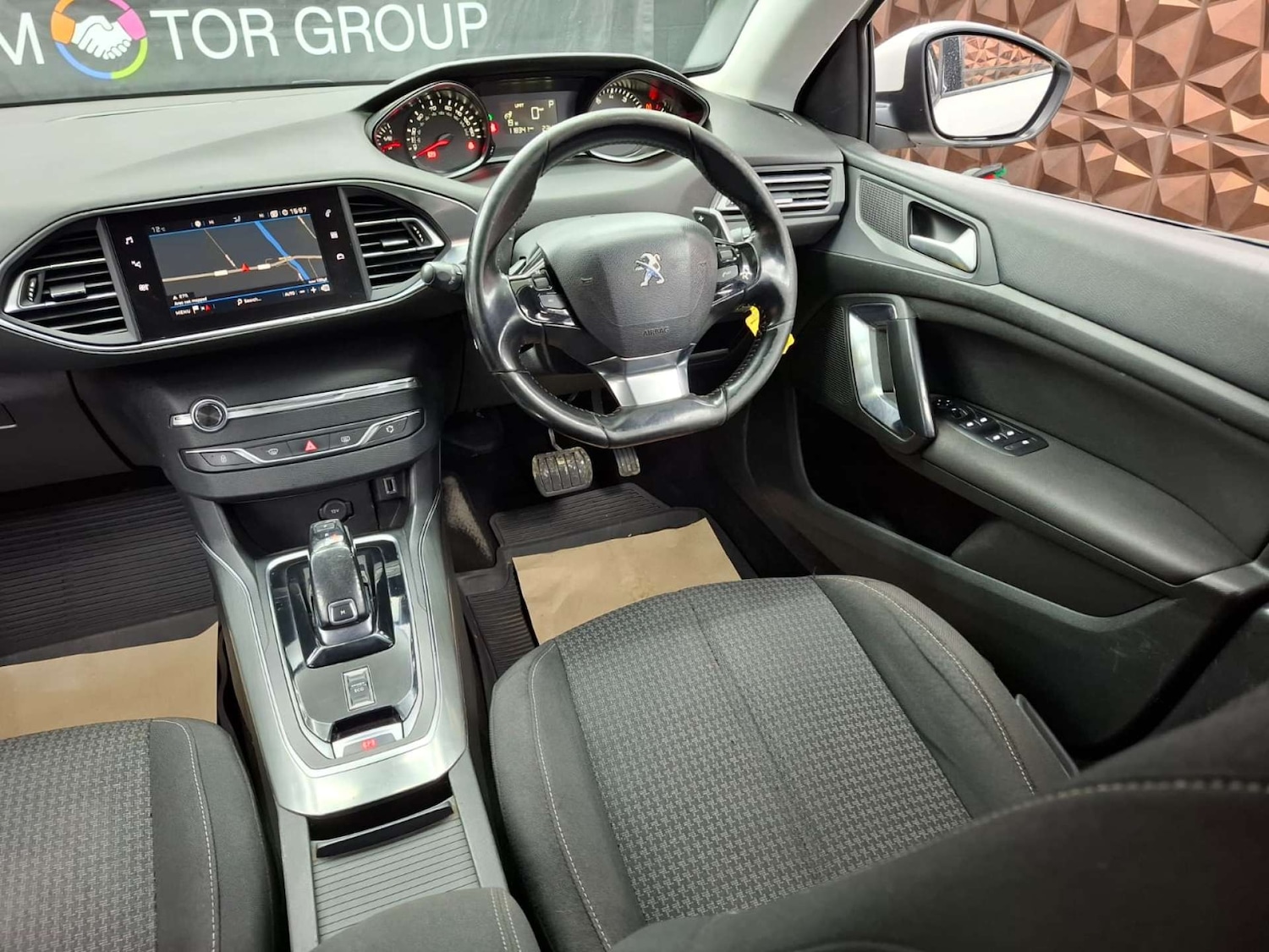 Used Peugeot 308 2018 for sale - 76948209: Photo 20