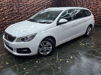 Used Peugeot 308 2018 for sale - 76948209: Photo