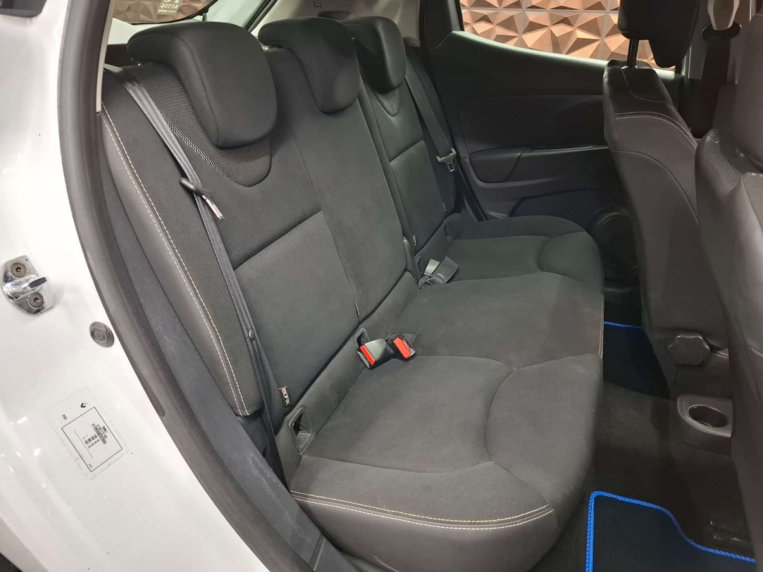 Used Renault Clio 2019 for sale - 76921492: Photo 18