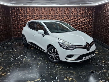 Used Renault Clio 2019 for sale - 76921492: Photo