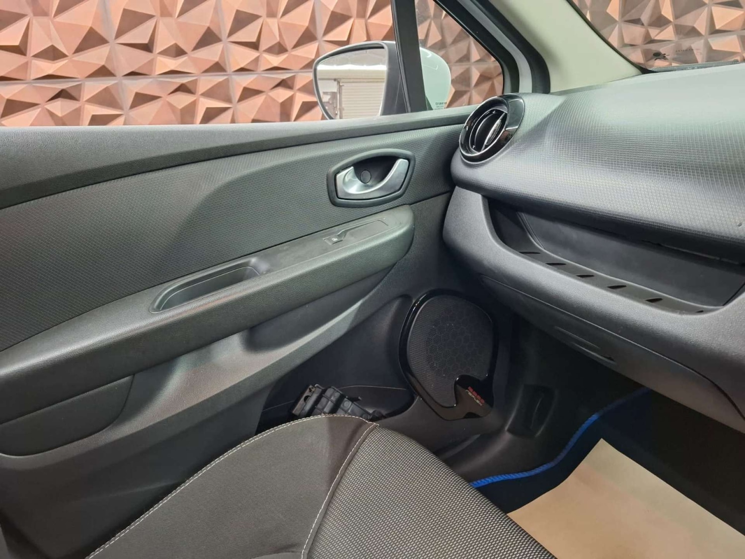 Used Renault Clio 2019 for sale - 76921492: Photo 27