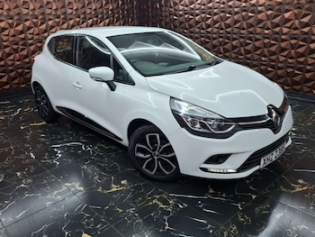 Used Renault Clio 2019 for sale - 76921492: Photo