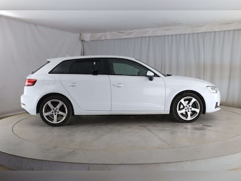 Used Audi A3 2018 for sale - 78482101: Photo