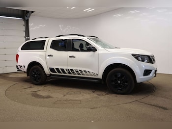 Used Nissan Navara 2020 for sale - 77837292: Photo