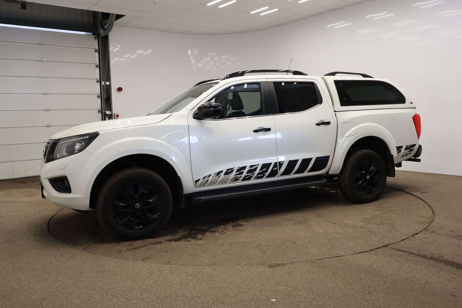 Used Nissan Navara 2020 for sale - 77837292: Photo 4