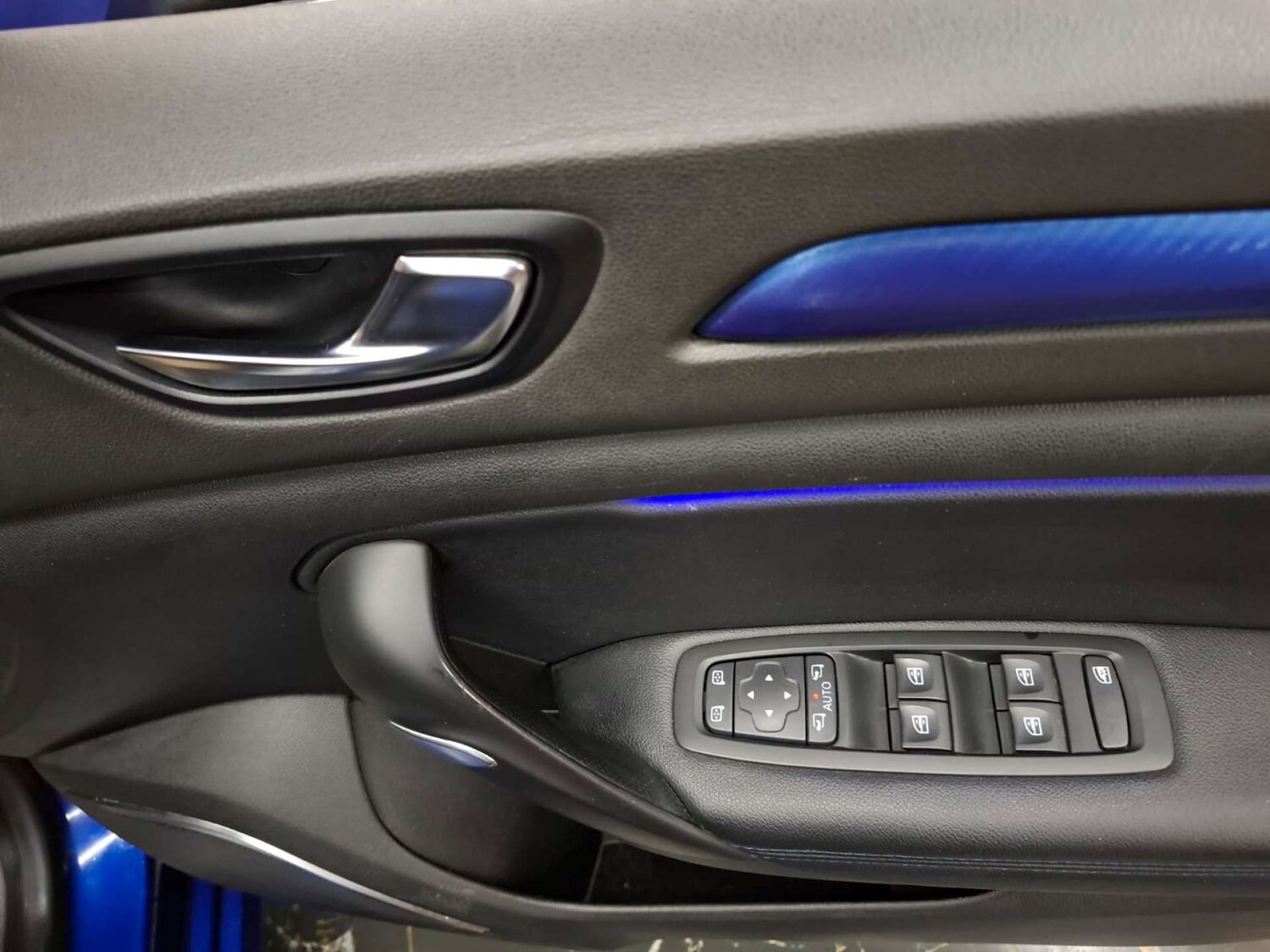 Used Renault Megane 2017 for sale - 77903107: Photo 17