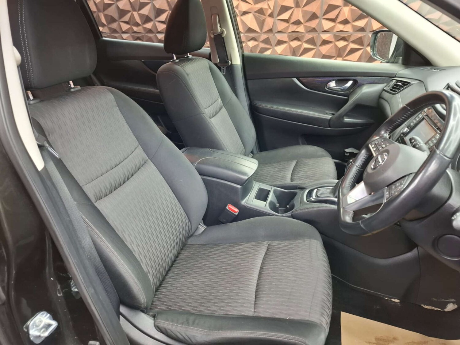 Used Nissan X-Trail 2018 for sale - 76921327: Photo 47