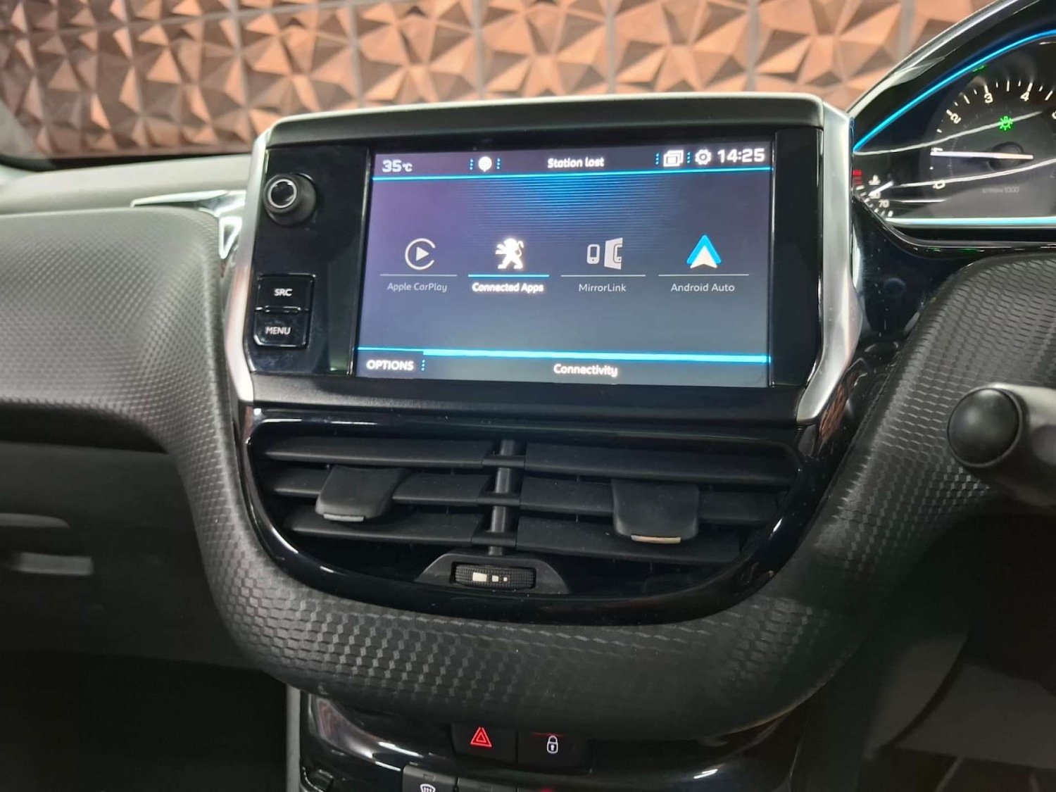 Used Peugeot 2008 2019 for sale - 76921422: Photo 20