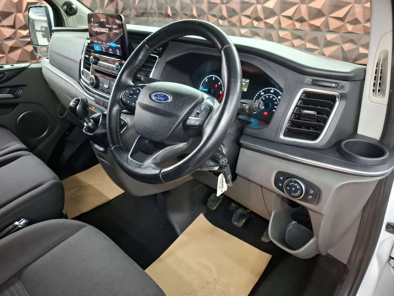 Used Ford Tourneo Custom 2019 for sale - 77735111: Photo 13