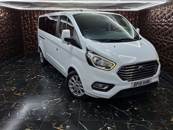 Used Ford Tourneo Custom 2019 for sale - 77735111: Photo