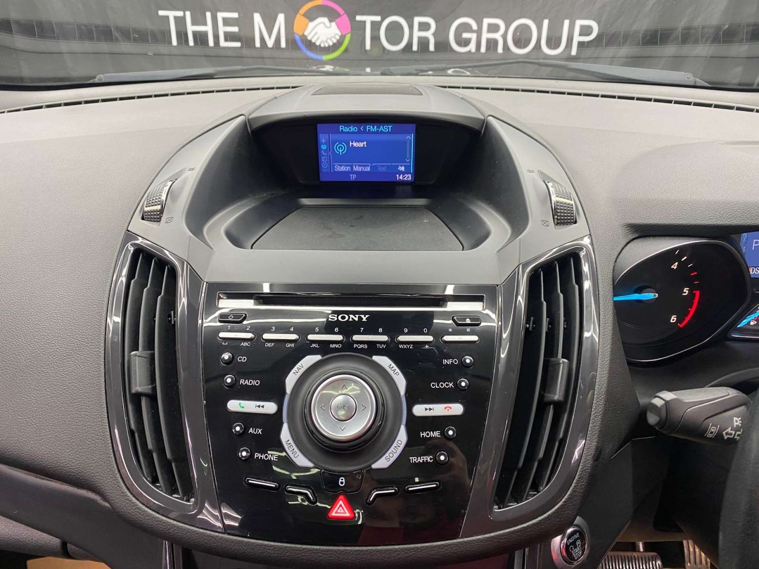 Used Ford Kuga 2015 for sale - 77575842: Photo 14