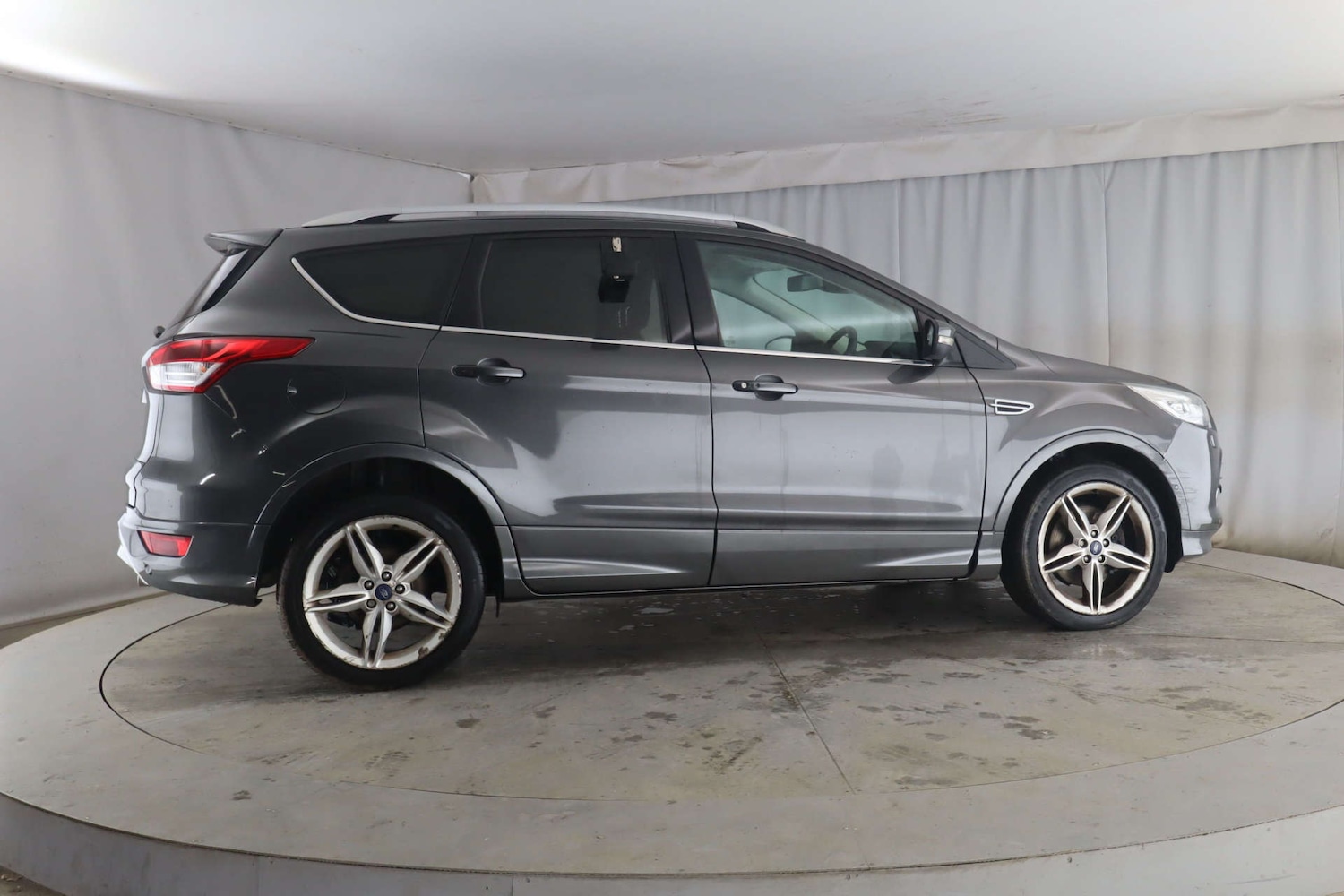 Used Ford Kuga 2015 for sale - 77575842: Photo 4