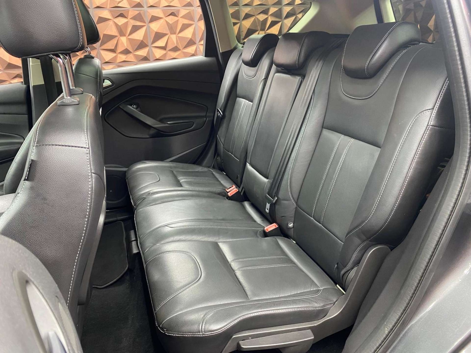 Used Ford Kuga 2015 for sale - 77575842: Photo 9