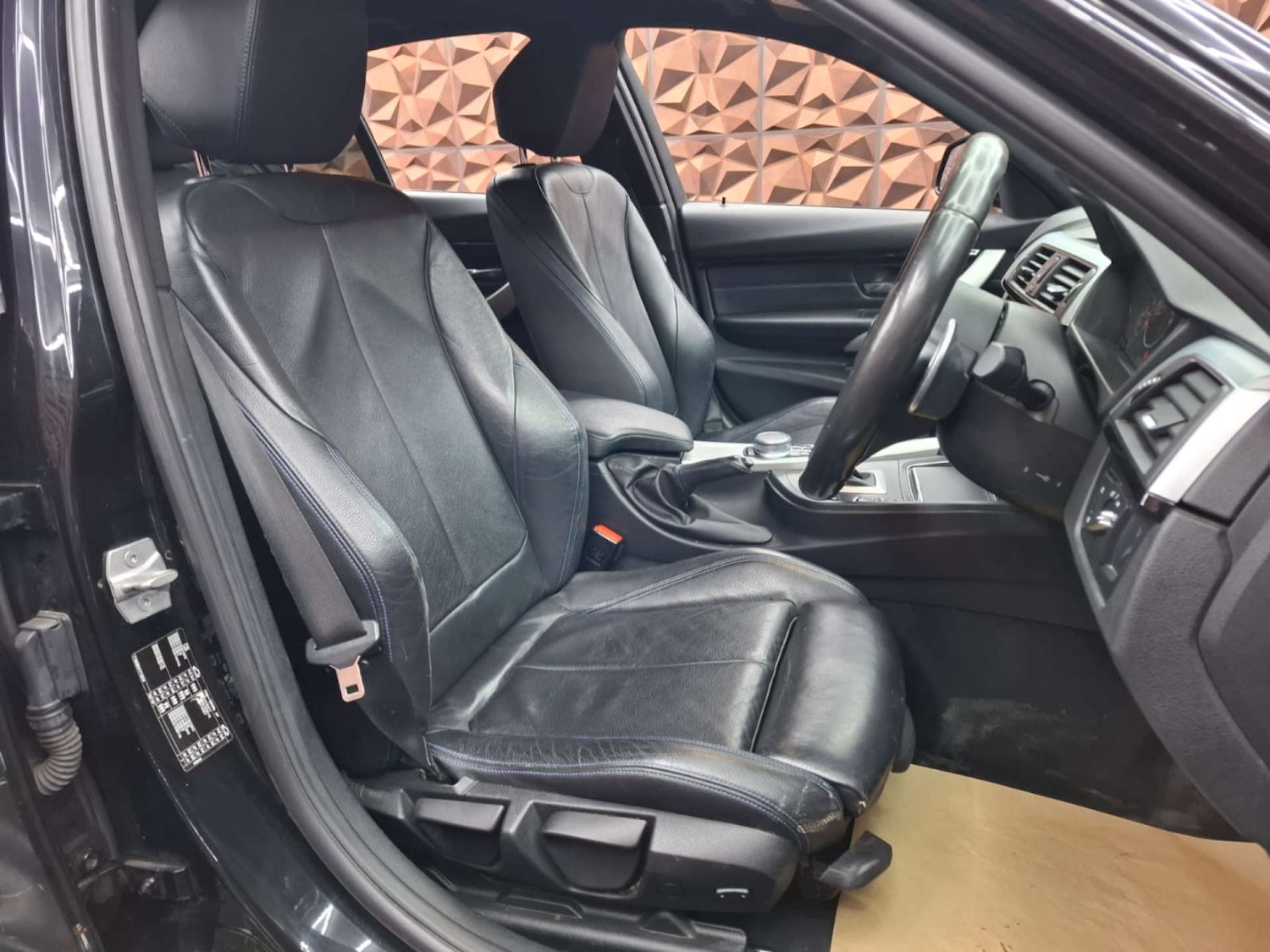 Used BMW 3 Series 2017 for sale - 77151315: Photo 10