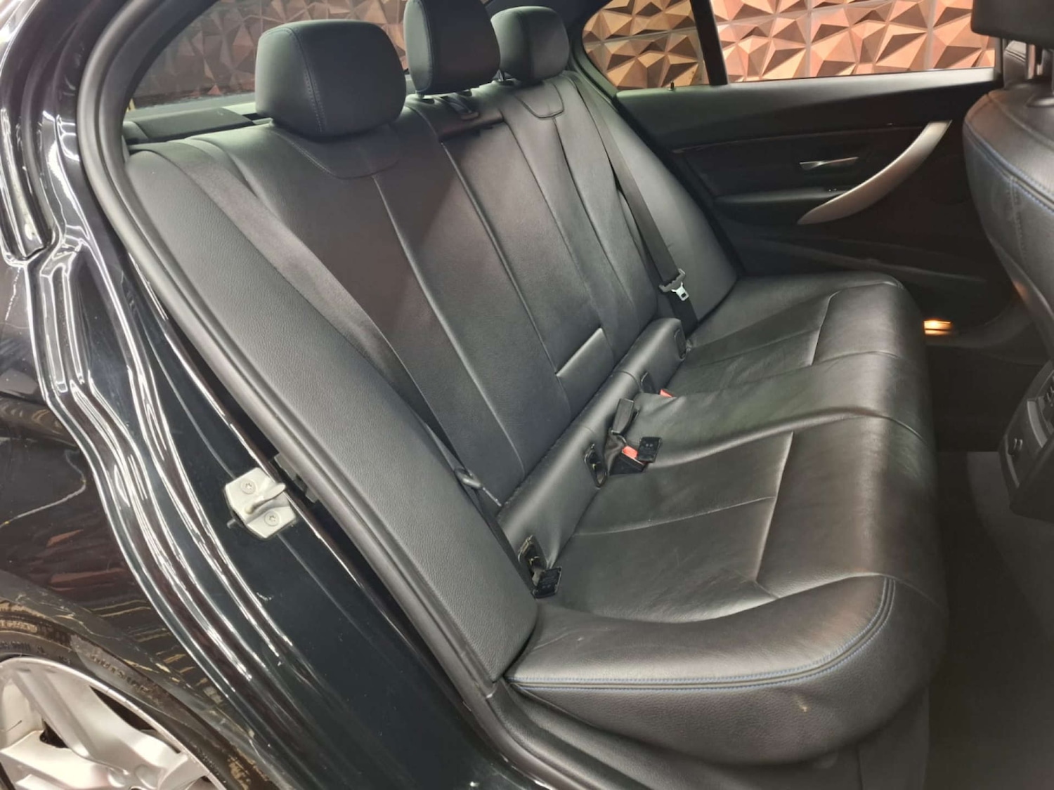 Used BMW 3 Series 2017 for sale - 77151315: Photo 12