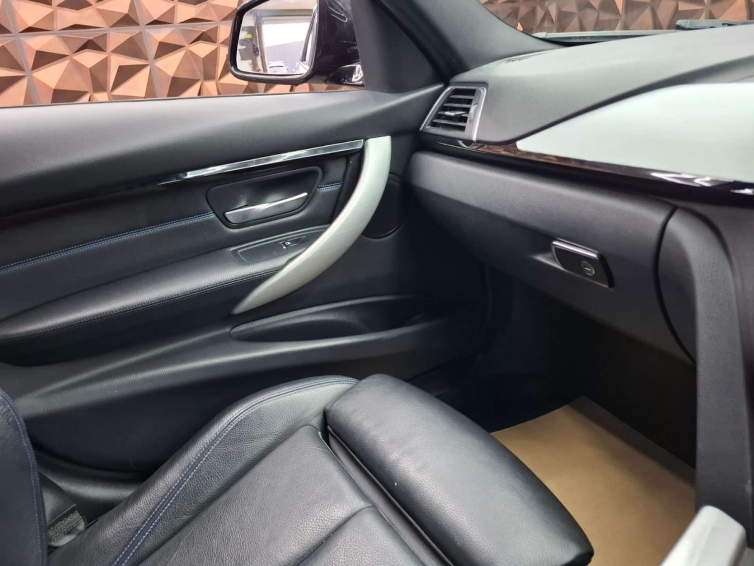 Used BMW 3 Series 2017 for sale - 77151315: Photo 27