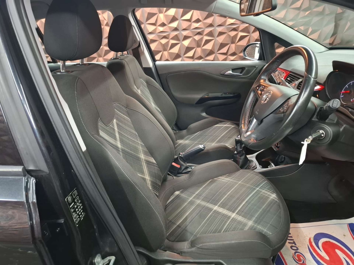 Used Vauxhall Corsa 2015 for sale - 76921413: Photo 9