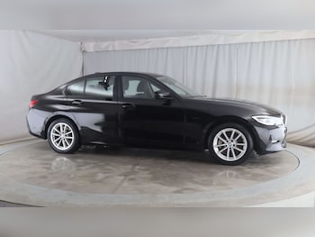 Used BMW 3 Series 2021 for sale - 77249199: Photo
