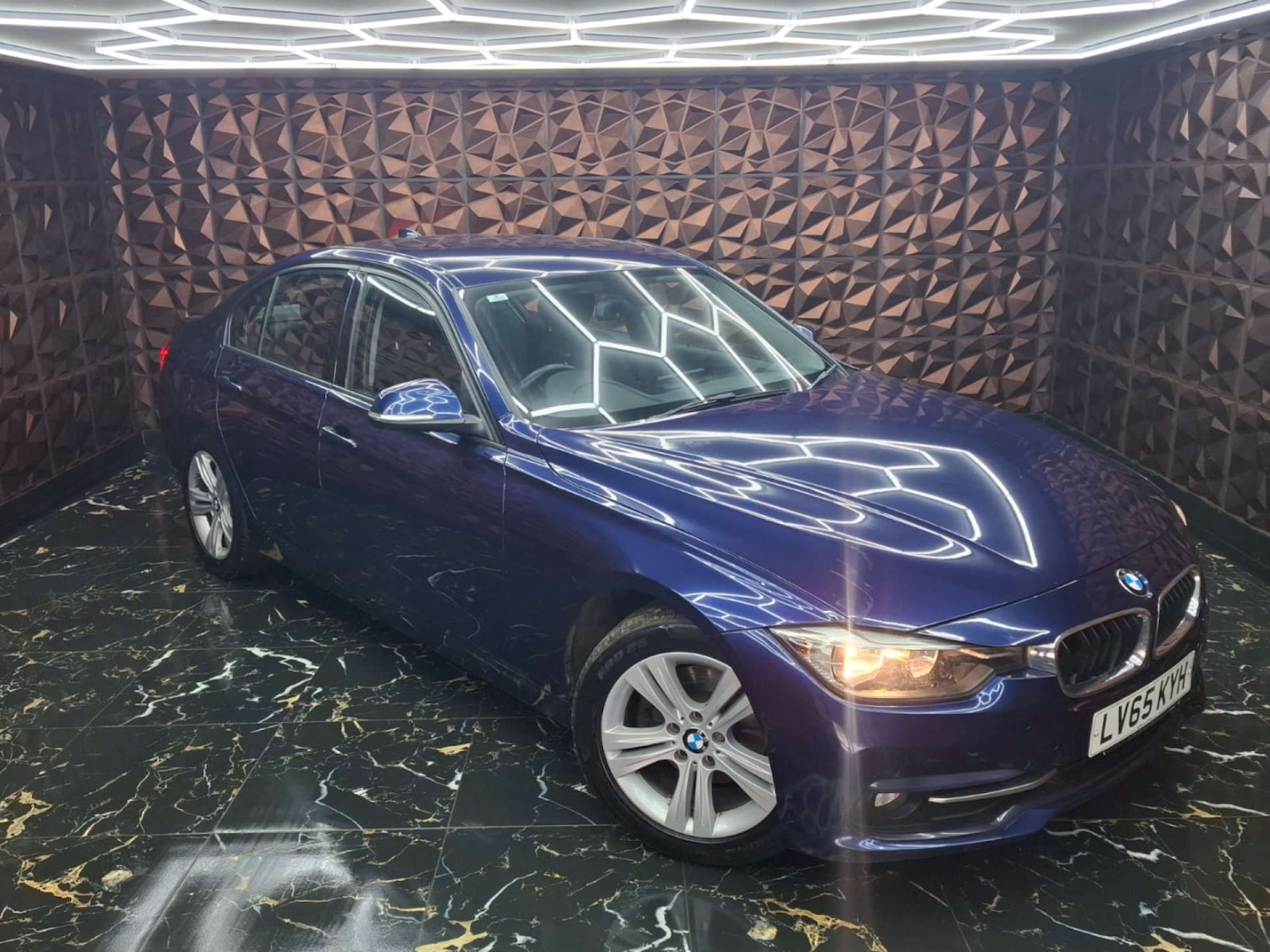 Used BMW 3 Series 2015 for sale - 76921380: Photo 1