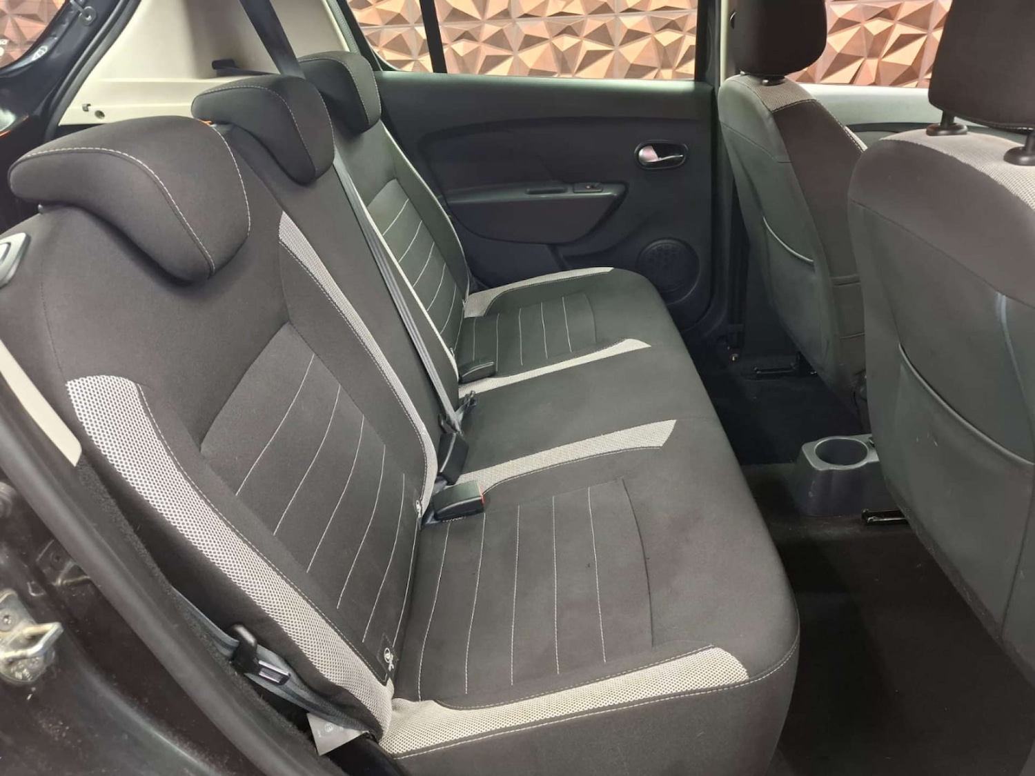 Used Dacia Sandero Stepway 2018 for sale - 77151237: Photo 14