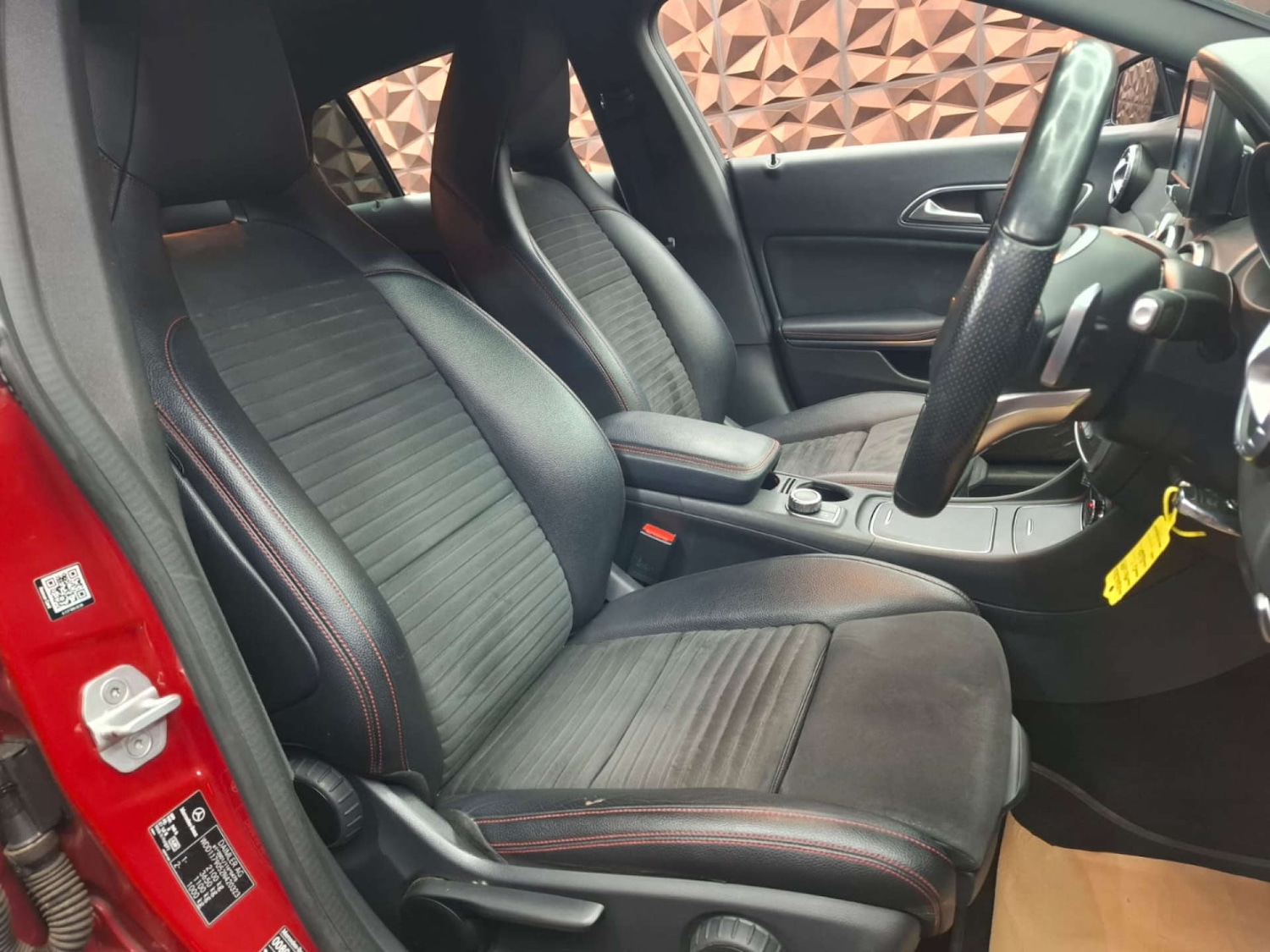 Used Mercedes-Benz C Class 2019 for sale - 76921458: Photo 11