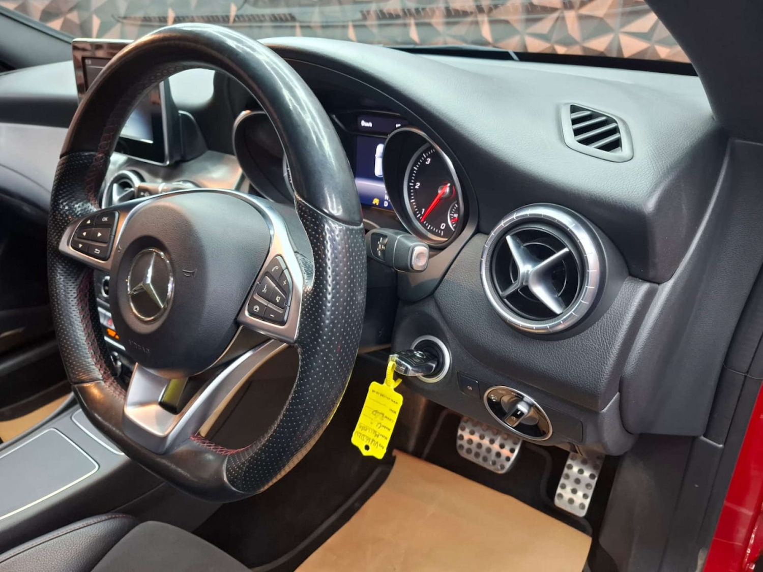 Used Mercedes-Benz C Class 2019 for sale - 76921458: Photo 26