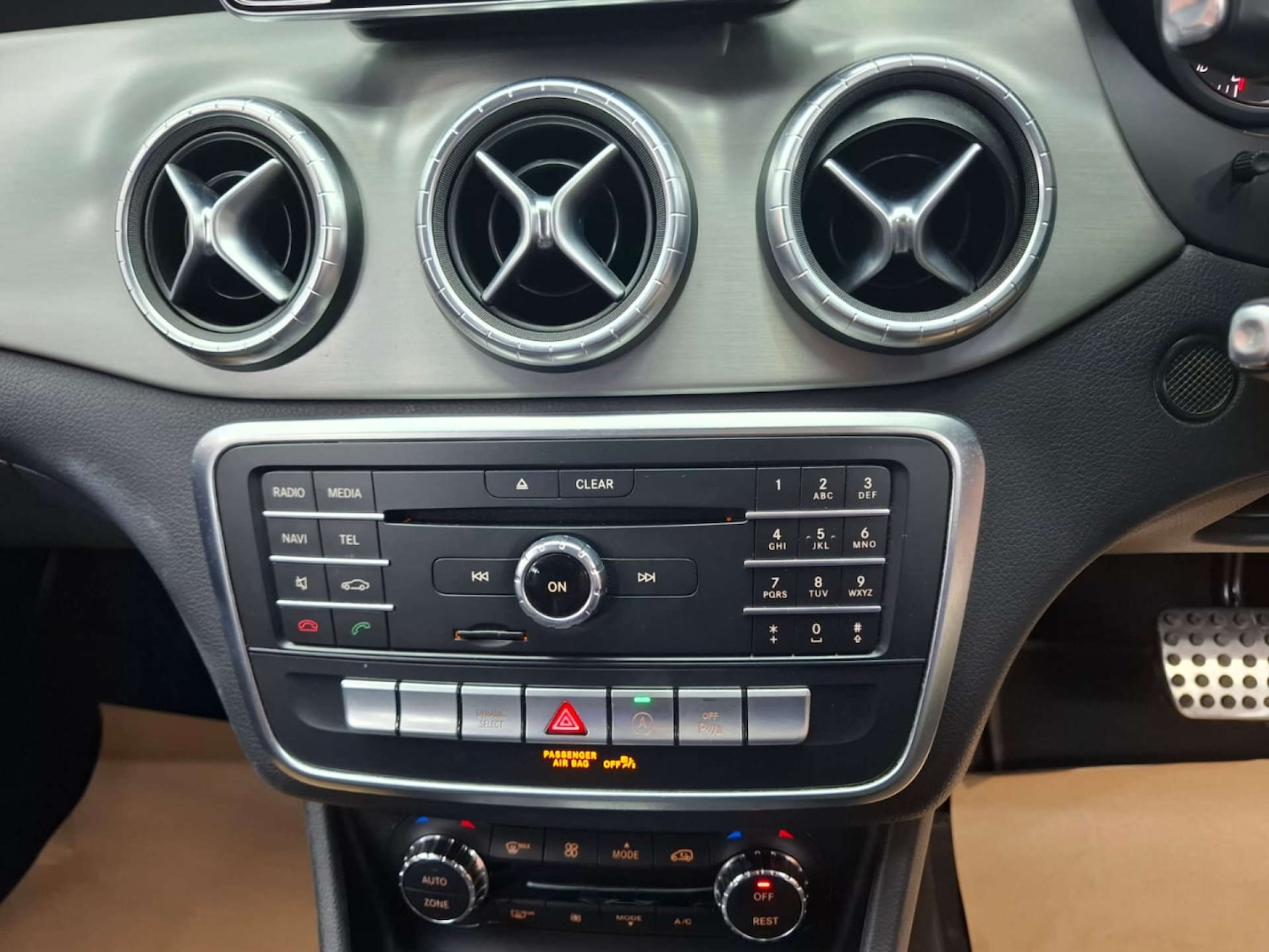 Used Mercedes-Benz C Class 2019 for sale - 76921458: Photo 35