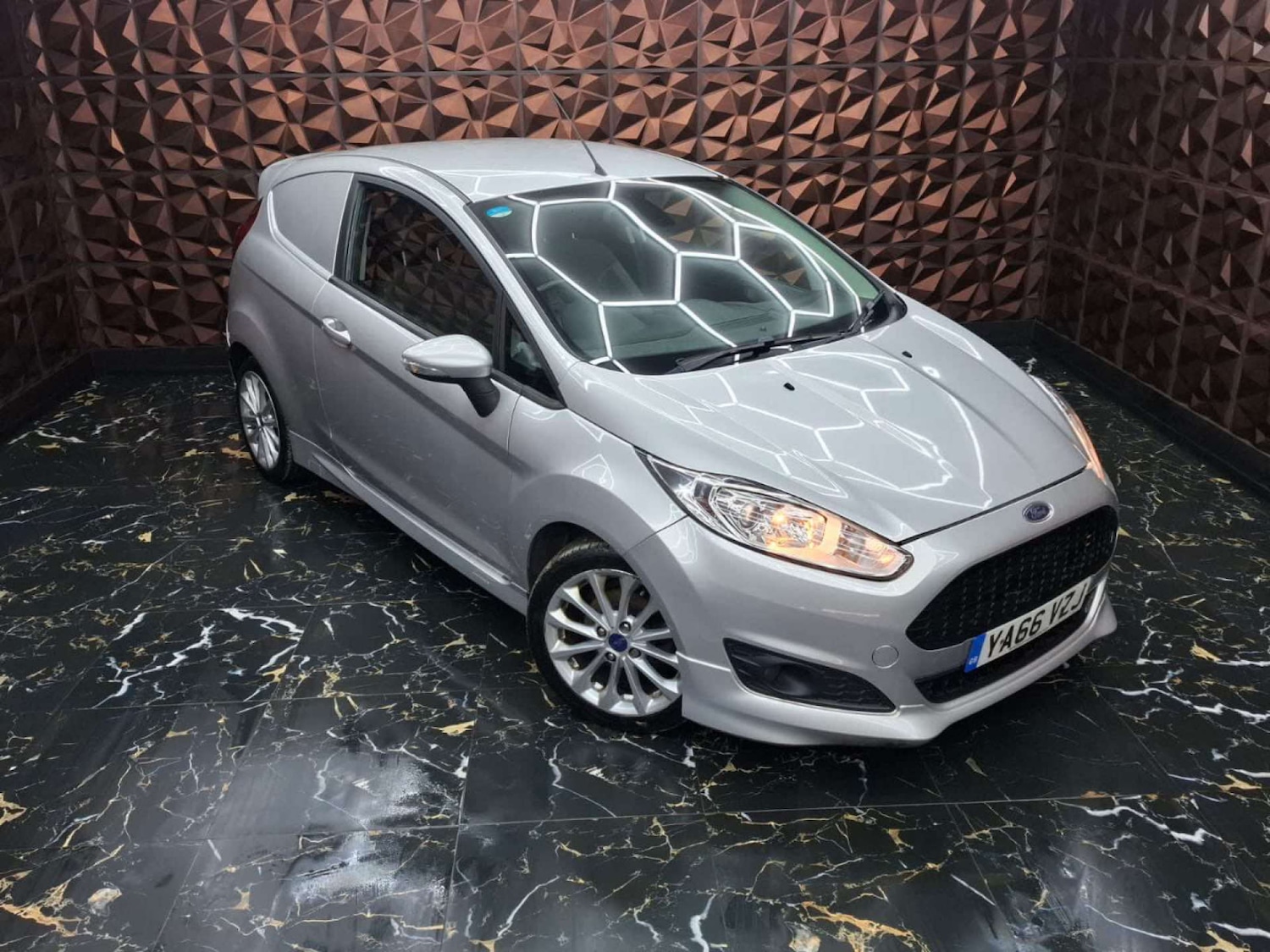 Used Ford Fiesta 2016 for sale - 76921512: Photo 6