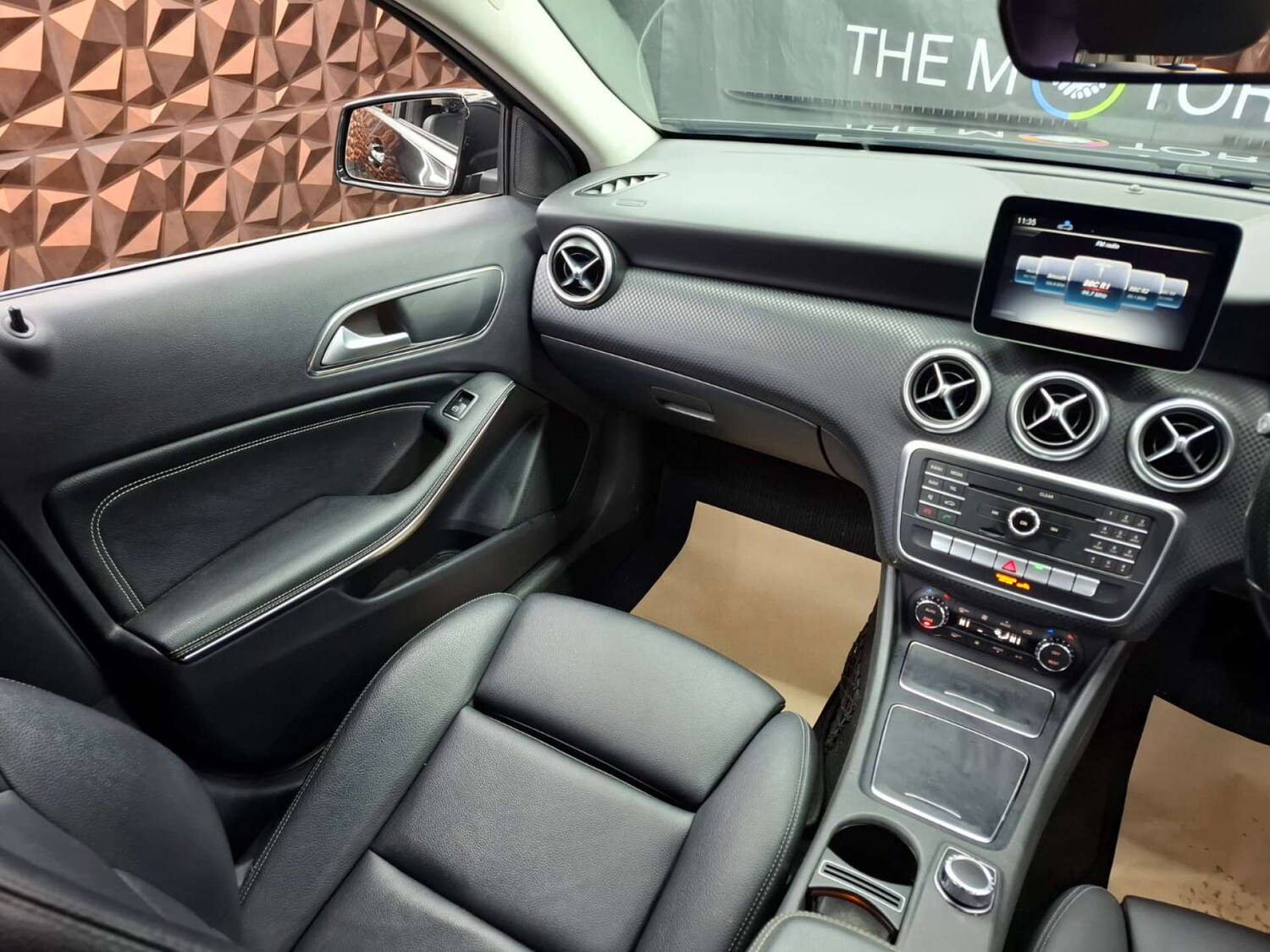 Used Mercedes-Benz A-Class 2017 for sale - 77173432: Photo 11