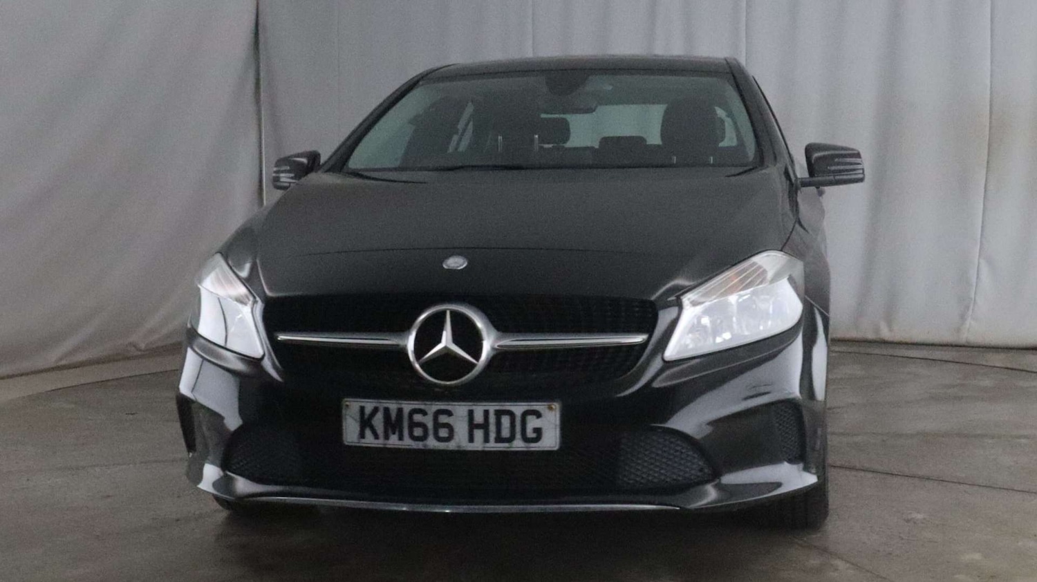 Used Mercedes-Benz A-Class 2017 for sale - 77173432: Photo 2