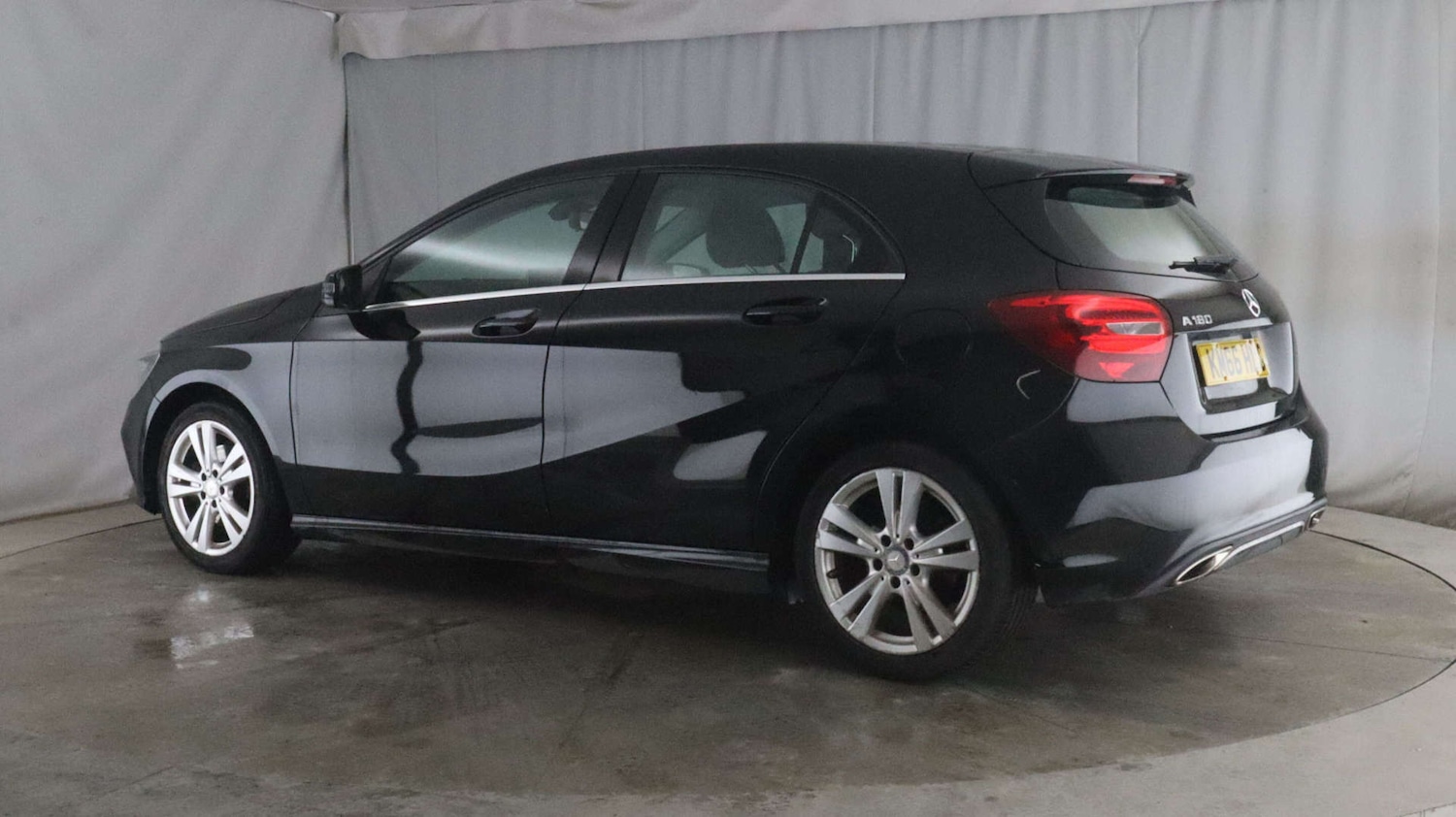 Used Mercedes-Benz A-Class 2017 for sale - 77173432: Photo 4