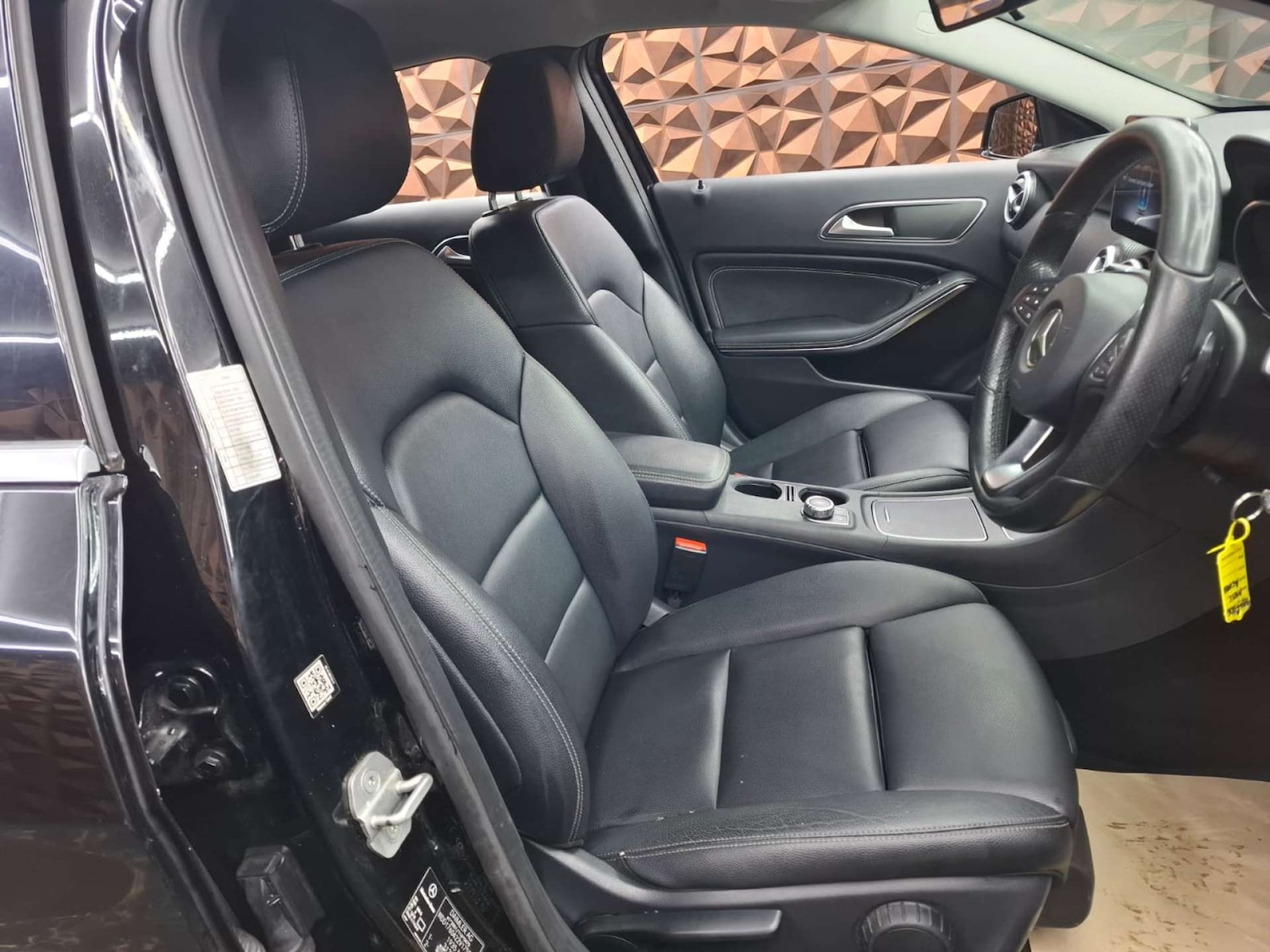 Used Mercedes-Benz A-Class 2017 for sale - 77173432: Photo 8