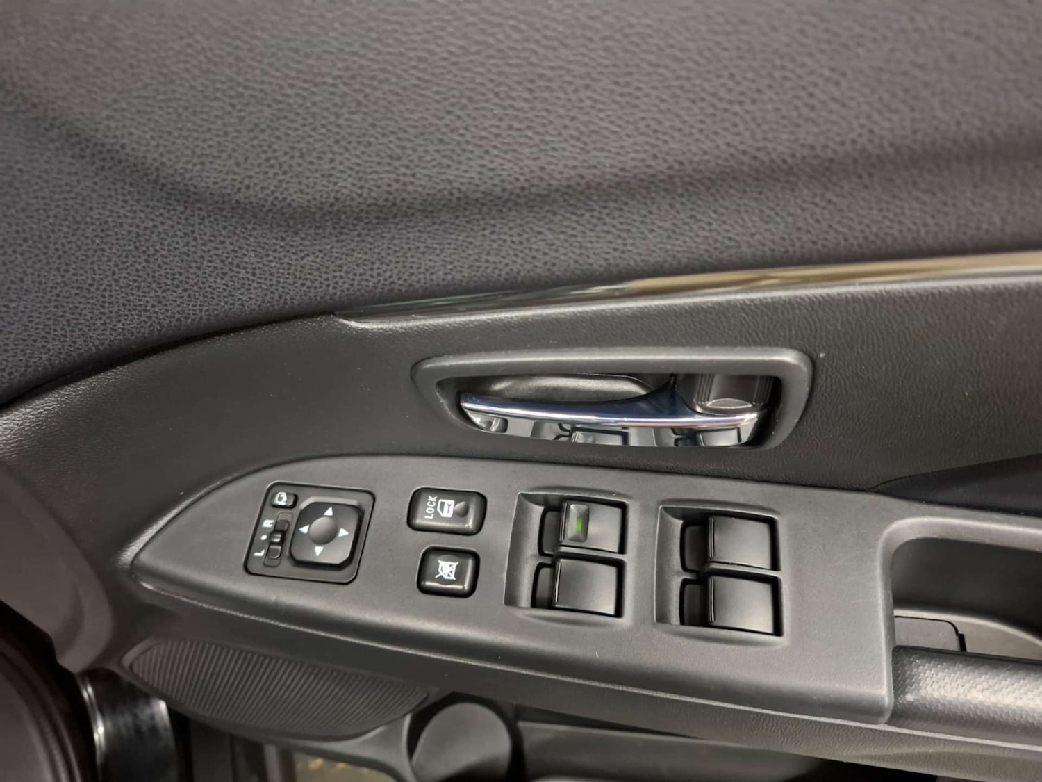 Used Mitsubishi ASX 2017 for sale - 76921336: Photo 28