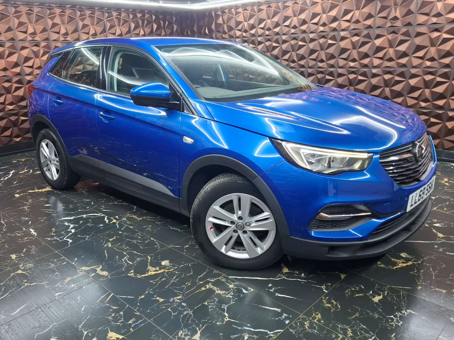 Used Vauxhall Grandland X 2019 for sale - 76921526: Photo 2