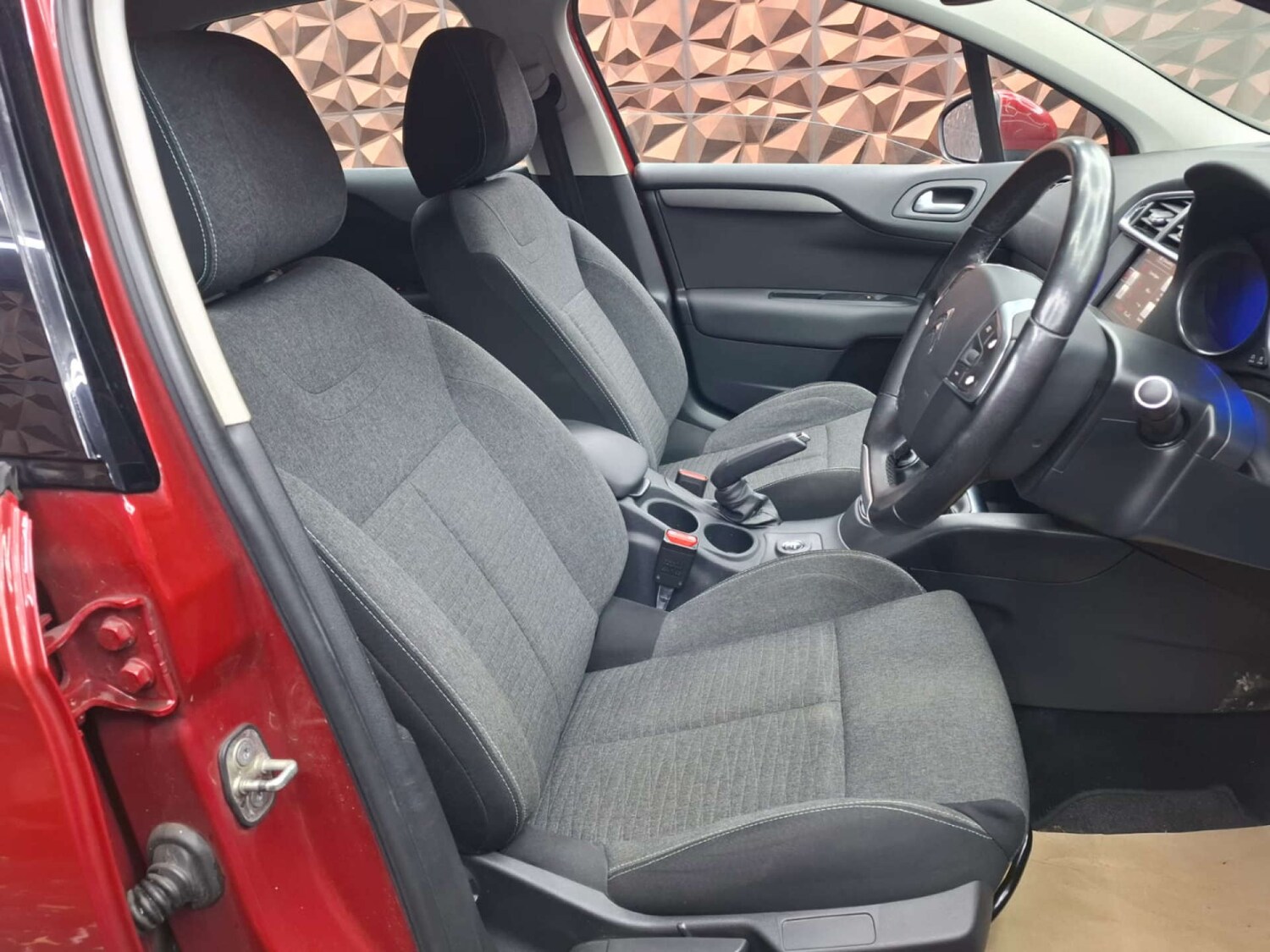 Used Citroen C4 2016 for sale - 76921449: Photo 12