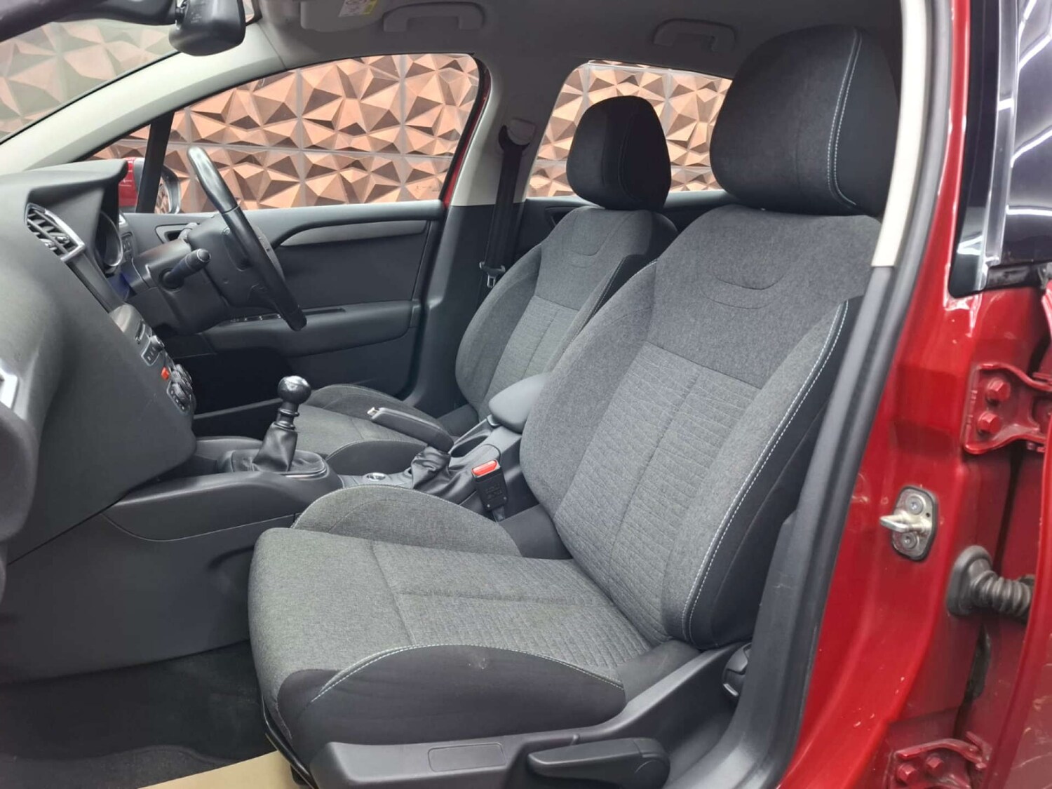 Used Citroen C4 2016 for sale - 76921449: Photo 20