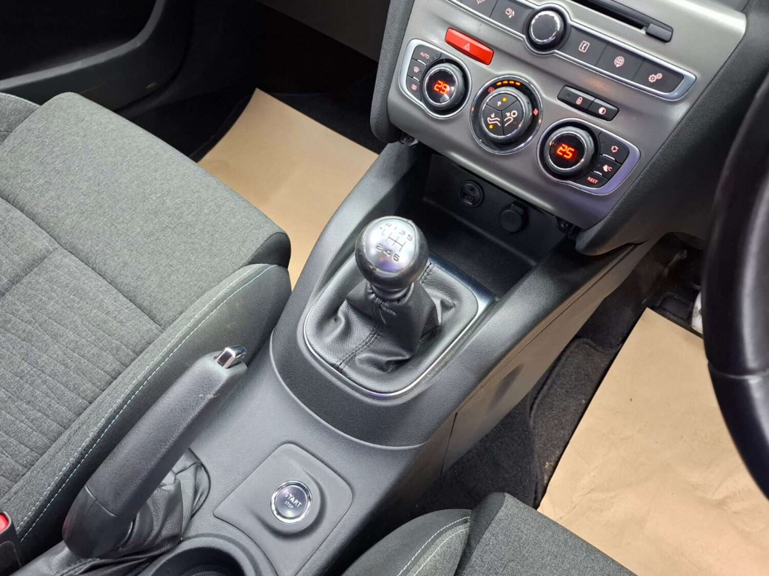 Used Citroen C4 2016 for sale - 76921449: Photo 38