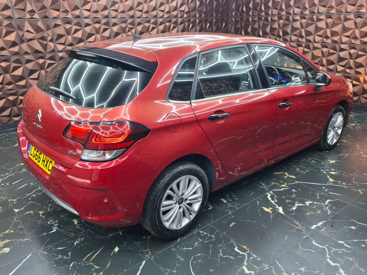 Used Citroen C4 2016 for sale - 76921449: Photo 40