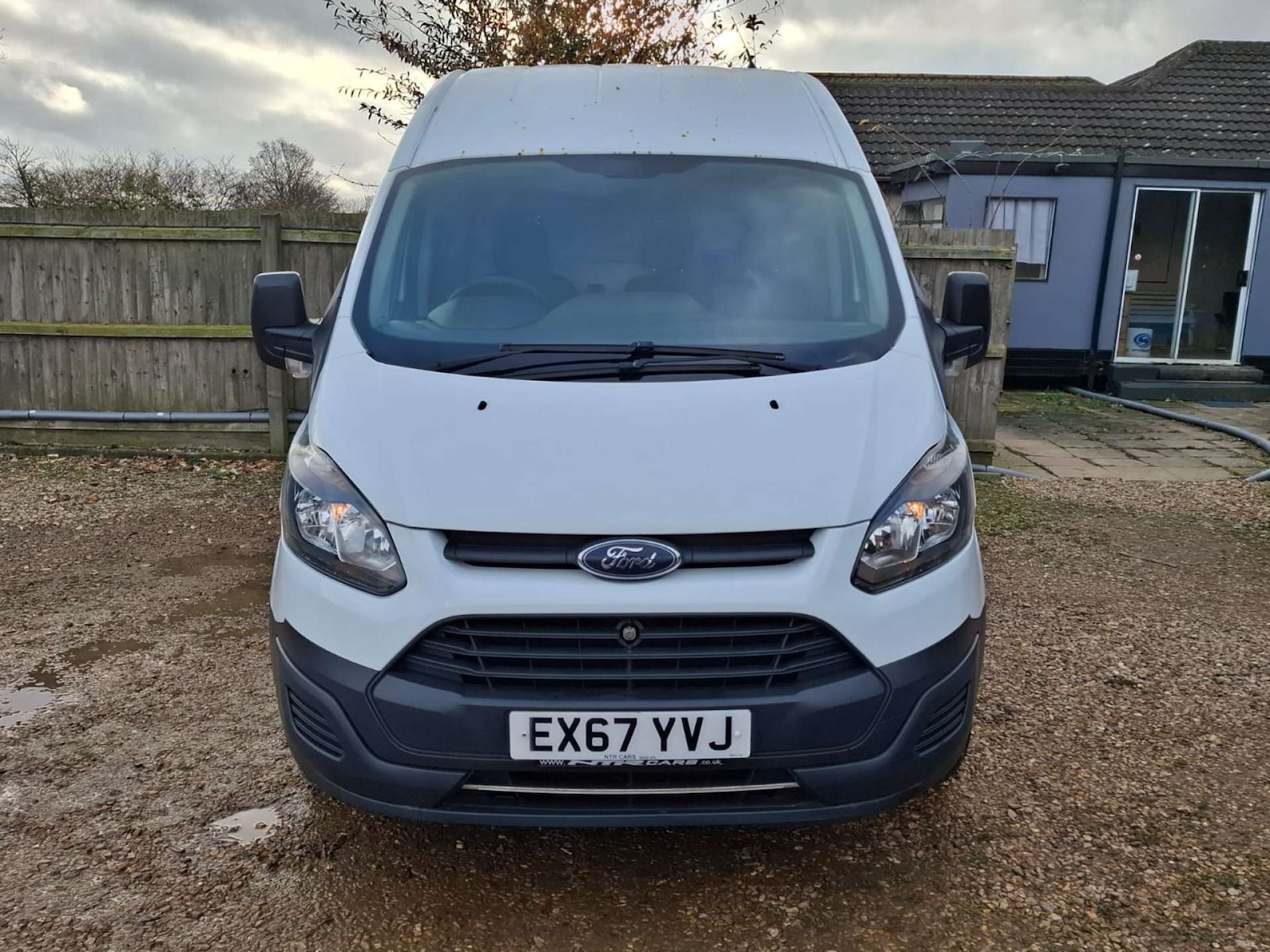 Used Ford Transit Custom 2017 for sale - 76921424: Photo 2