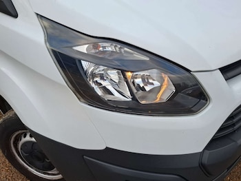 Used Ford Transit Custom 2017 for sale - 76921424: Photo