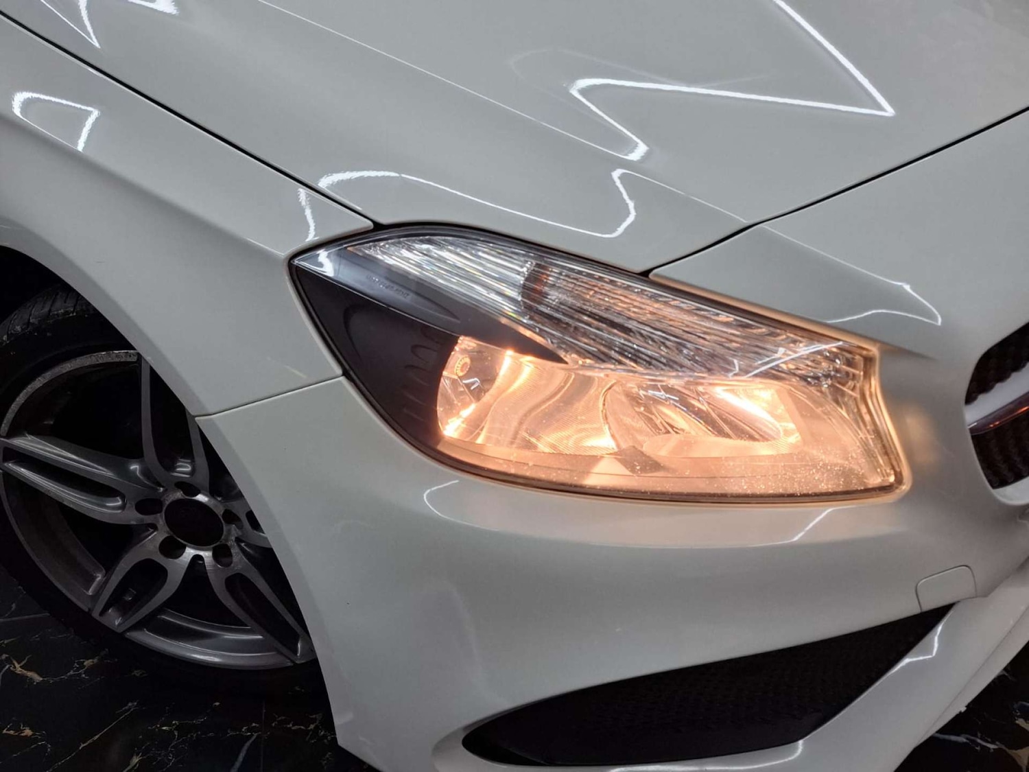 Used Mercedes-Benz A-Class 2017 for sale - 76921402: Photo 5