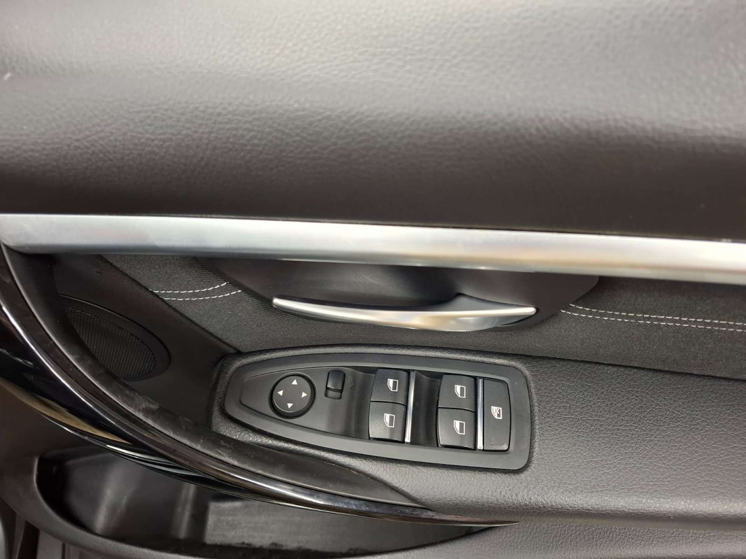 Used BMW 3 Series 2018 for sale - 76921318: Photo 11