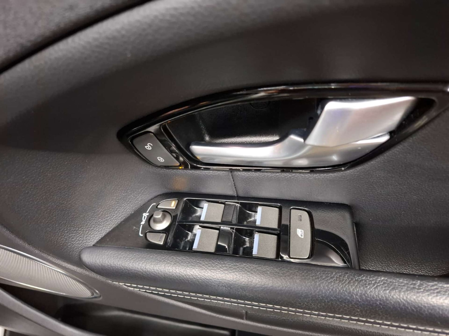 Used Land Rover Range Rover Evoque 2016 for sale - 77151214: Photo 12